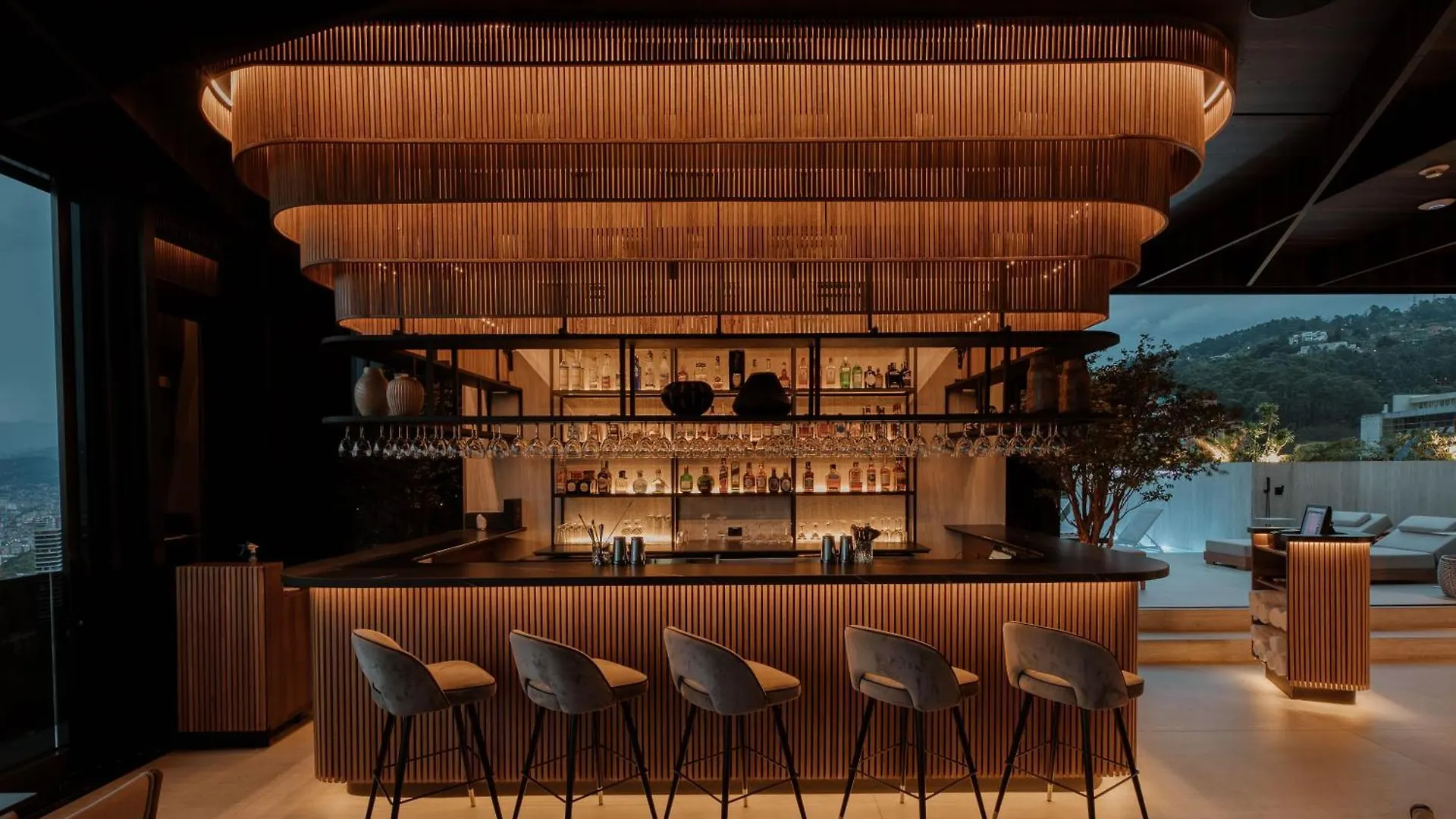 Binn Hotel Medellín 5*,