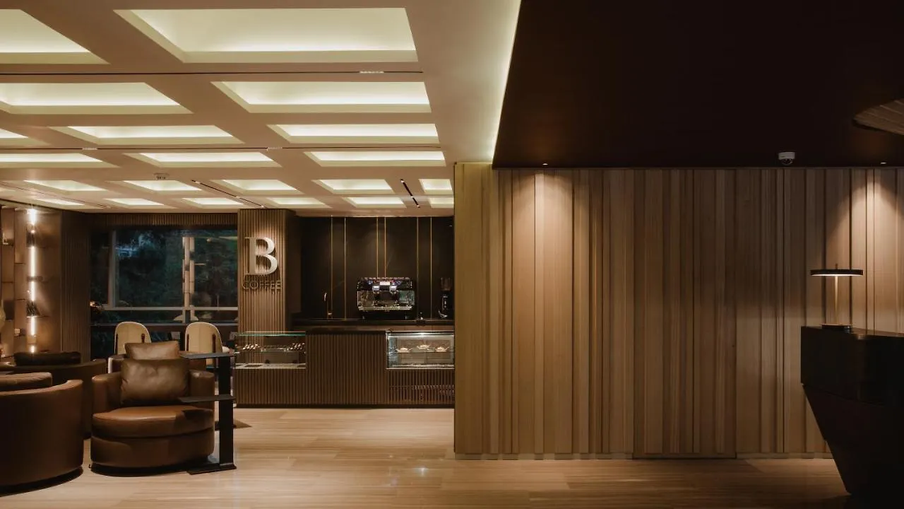 Binn Hotel Medellin 5*,