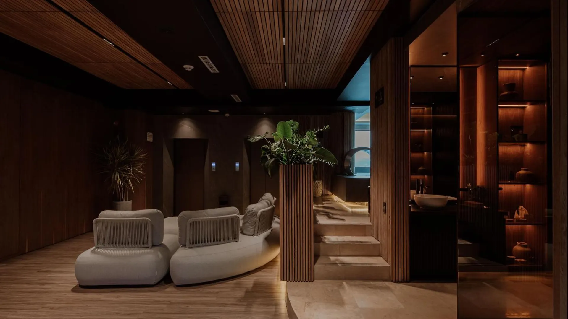 Binn Hotel Medellin 5*,  Colombia